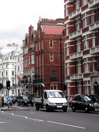Британците напускат луксозните лондонски квартали 