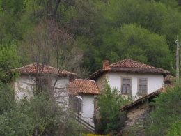 Скочи търсенето на селски къщи в Бургаско